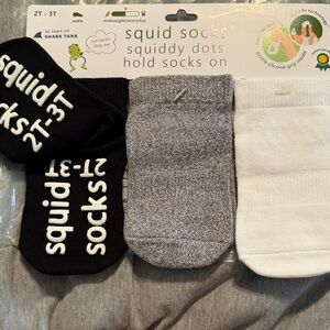 Squid Socks Kids 3-Pack Ankle Socks in Black, Gray & White